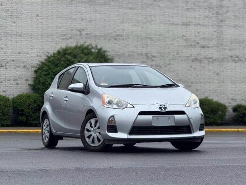 2013 Toyota Prius c Two