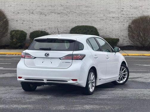 2013 Lexus CT 200h Base