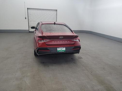 Ultimate Red 2024 Hyundai ELANTRA Limited