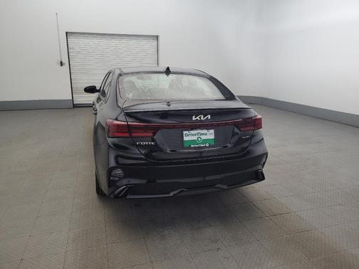 Aurora Black 2023 Kia Forte GT-Line