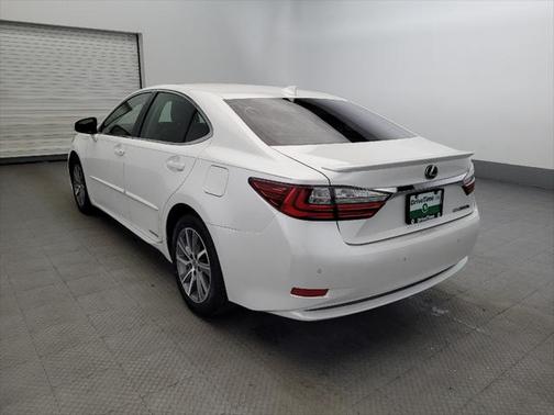 2017 Lexus ES 300h Base