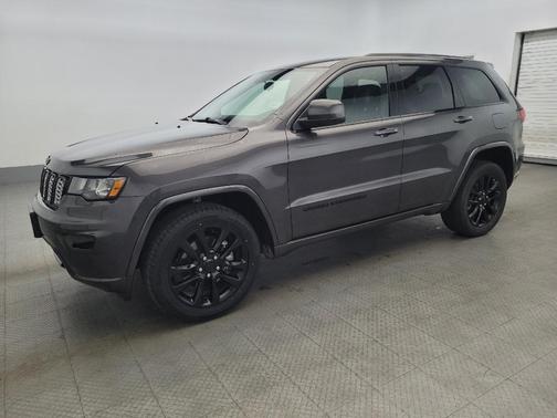2021 Jeep Grand Cherokee Laredo