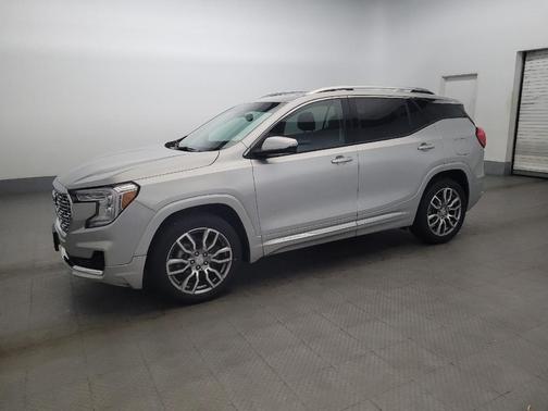 Quicksilver Metallic 2022 GMC Terrain Denali