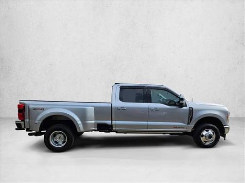 Iconic Silver Metallic 2023 Ford F-350 Lariat