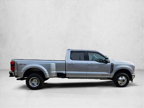 Iconic Silver Metallic 2023 Ford F-350 Lariat