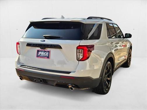 2024 Ford Explorer ST-Line