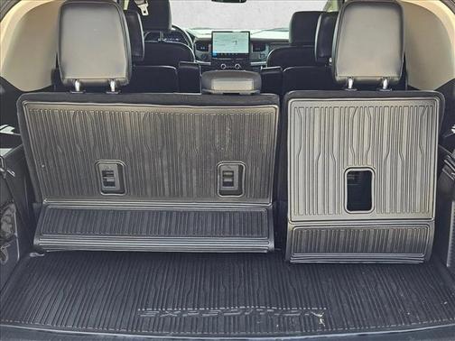 Iconic Silver Metallic 2022 Ford Expedition XLT
