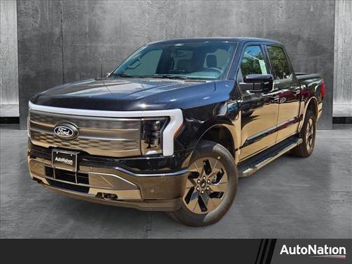 2025 Ford F-150 Lightning LARIAT