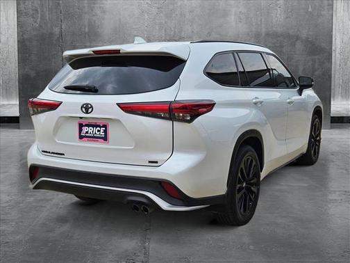 2023 Toyota Highlander XSE