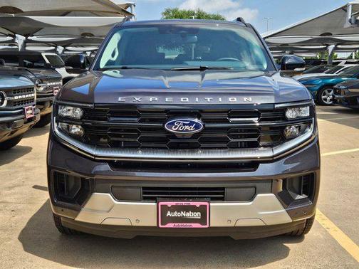 Dark Matter Gray Metallic 2026 Ford Expedition Platinum