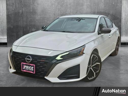2023 Nissan Altima SR FWD