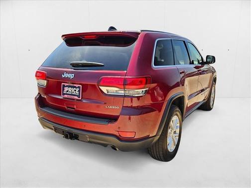 2022 Jeep Grand Cherokee Laredo