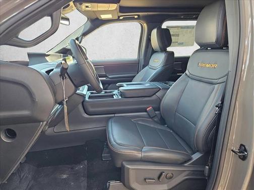 Marsh Gray 2026 Ford Expedition Tremor
