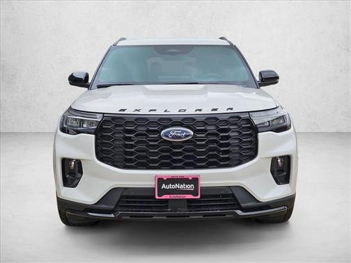 Star White Metallic Tri-Coat 2026 Ford Explorer ST-Line