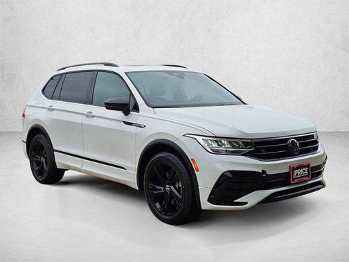 White 2023 Volkswagen Tiguan 2.0T SE R-Line Black