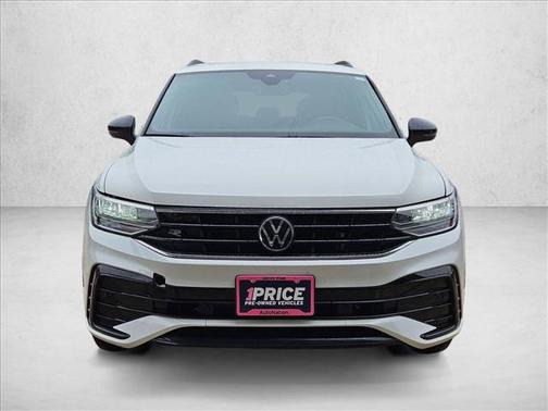 White 2023 Volkswagen Tiguan 2.0T SE R-Line Black