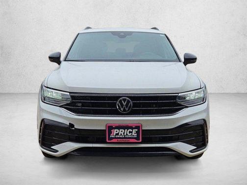 White 2023 Volkswagen Tiguan 2.0T SE R-Line Black
