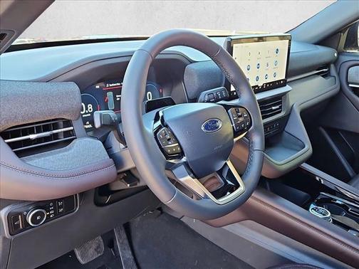 Agate Black Metallic 2026 Ford Explorer Platinum