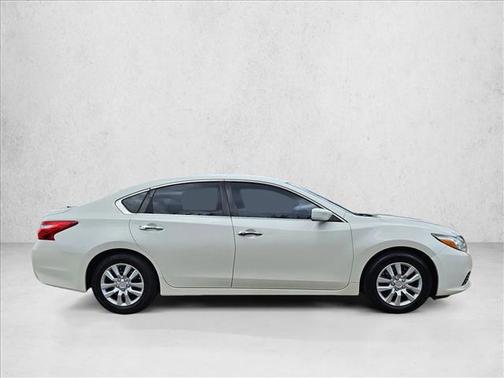 White 2016 Nissan Altima 2.5 S