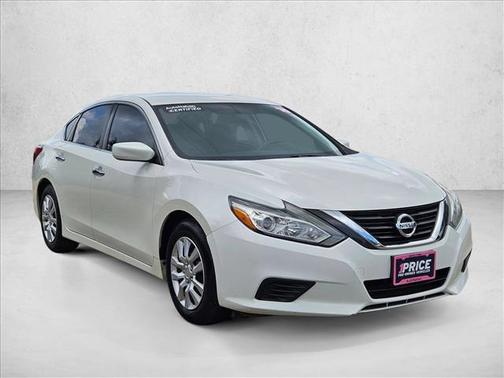 White 2016 Nissan Altima 2.5 S