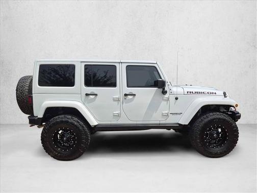 Bright White Clearcoat 2017 Jeep Wrangler Unlimited Rubicon
