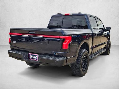 2024 Ford F-150 Lightning LARIAT