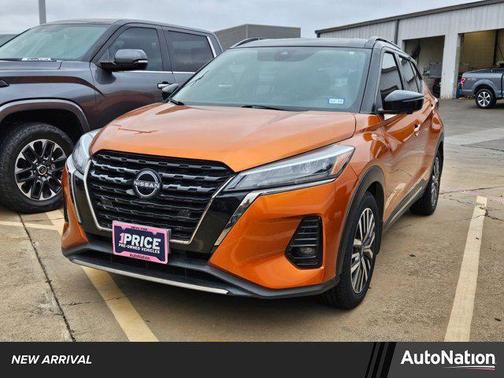 2023 Nissan Kicks SR