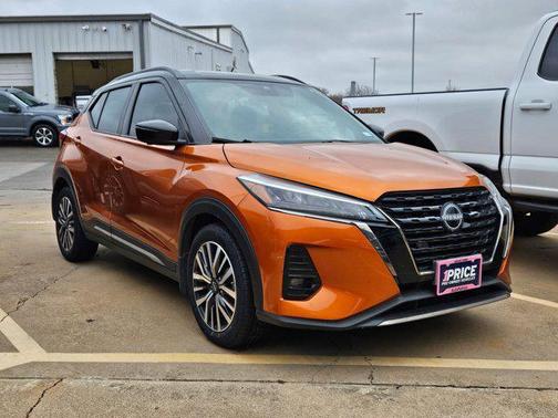 2023 Nissan Kicks SR