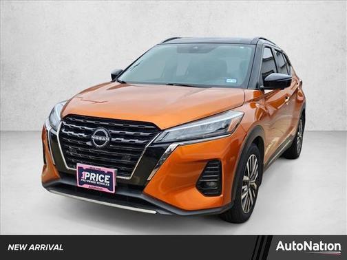2023 Nissan Kicks SR