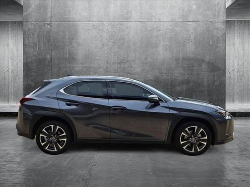 2025 Lexus UX 300h Base