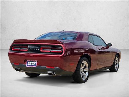 Octane Red Pearlcoat 2018 Dodge Challenger SXT