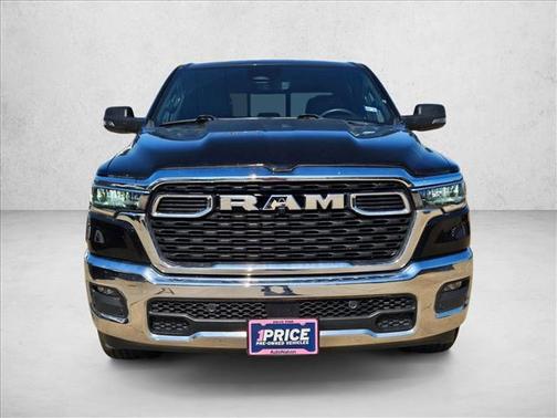 Diamond Black Crystal Pearlcoat 2025 RAM 1500 Big Horn/Lone Star