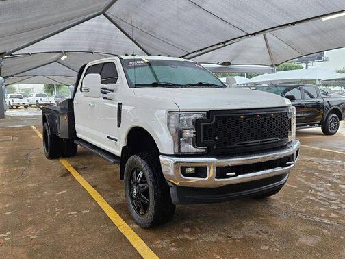 White Platinum Metallic Tri-Coat 2018 Ford F-350 Lariat