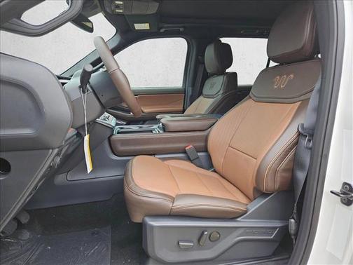 Star White Metallic Tri-Coat 2026 Ford Expedition King Ranch