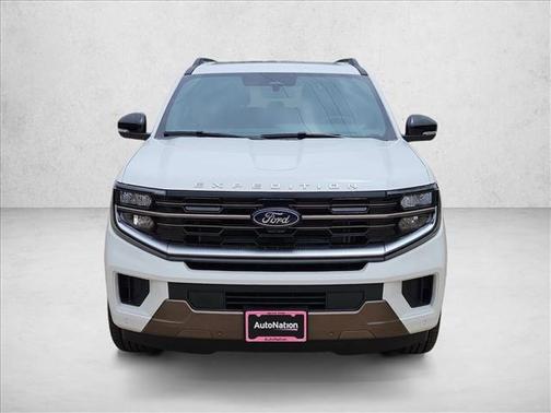 Star White Metallic Tri-Coat 2026 Ford Expedition King Ranch