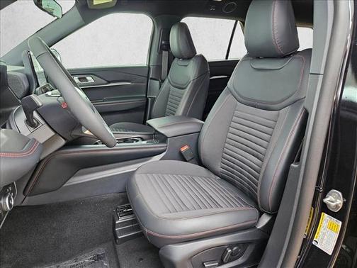 Agate Black Metallic 2026 Ford Explorer ST-Line