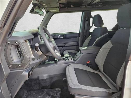 2025 Ford Bronco Base 4 Door 4x4