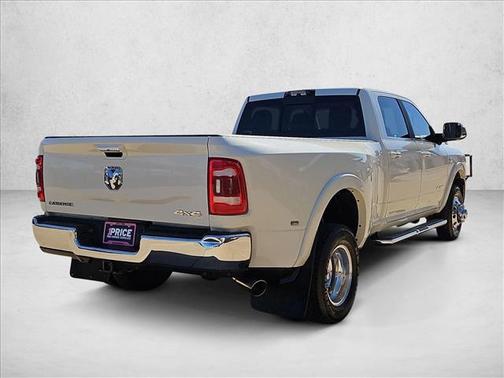 2022 RAM 3500 Laramie Crew Cab 4x4 8' Box