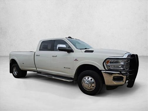 2022 RAM 3500 Laramie Crew Cab 4x4 8' Box
