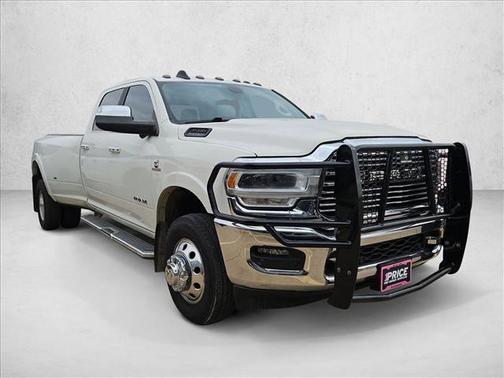 2022 RAM 3500 Laramie Crew Cab 4x4 8' Box