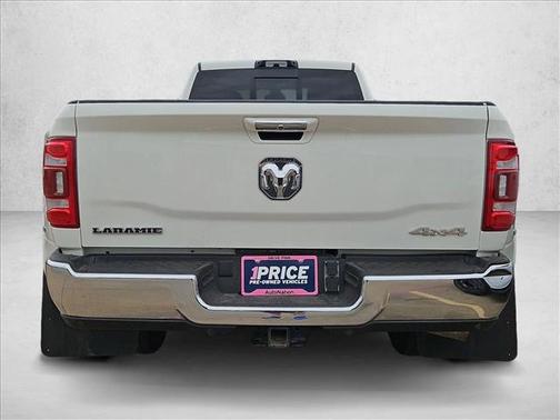 2022 RAM 3500 Laramie Crew Cab 4x4 8' Box