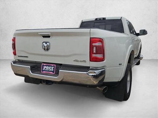 2022 RAM 3500 Laramie Crew Cab 4x4 8' Box