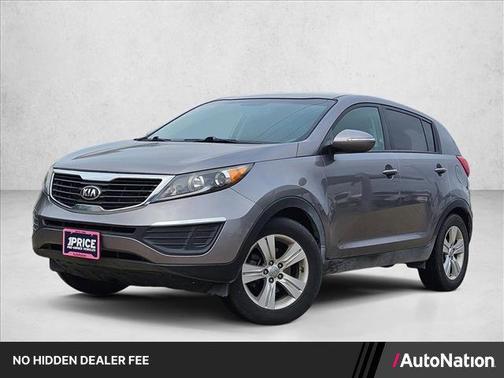 Mineral Silver 2013 Kia Sportage LX