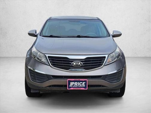 Mineral Silver 2013 Kia Sportage LX