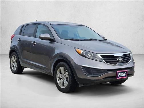 Mineral Silver 2013 Kia Sportage LX