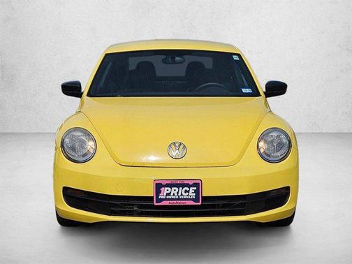 Yellow Rush 2015 Volkswagen Beetle 1.8T