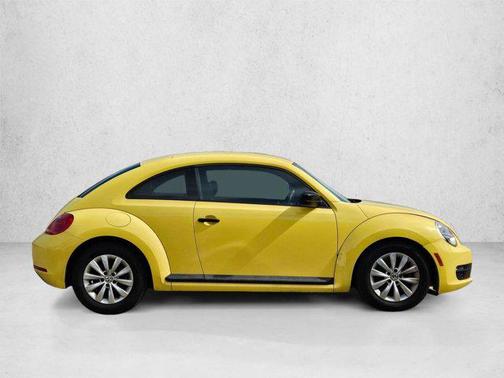 Yellow Rush 2015 Volkswagen Beetle 1.8T