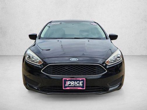 Shadow Black 2018 Ford Focus SE