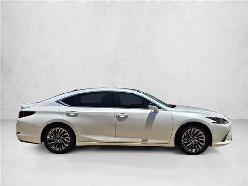 Eminent White Pearl 2024 Lexus ES 350 Luxury