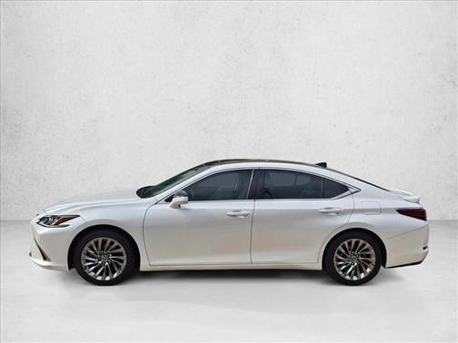 White 2024 Lexus ES 350 Luxury